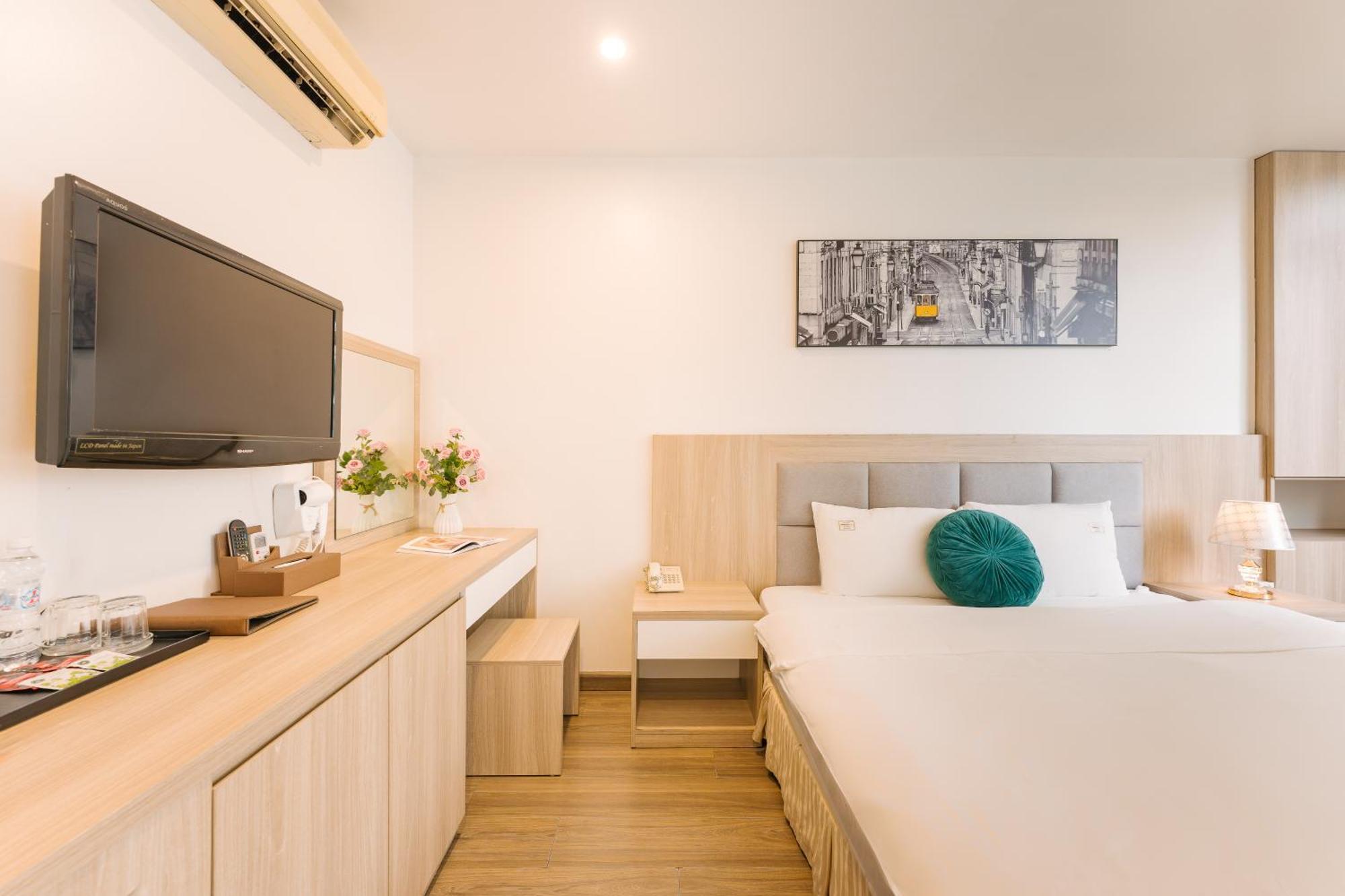 The Ky Moi Hotel And Spa - Ha Noi Center- Near Vincom Ba Trieu Hanoi Exteriör bild